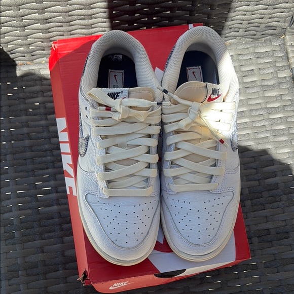 Nike Cream and Gray/Blue Sneakers - Picture 4 of 6